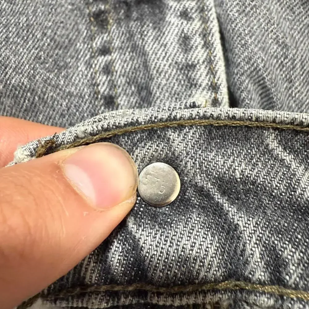 Vintage 90’s Made in USA Levi’s 505 Jeans